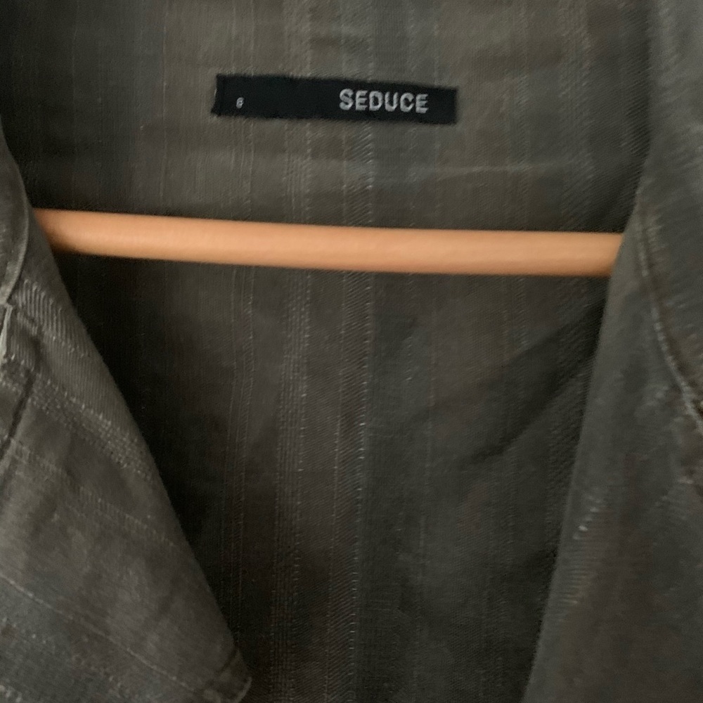 Military style trench by Australian brand Seduce. - Picture 3 of 6